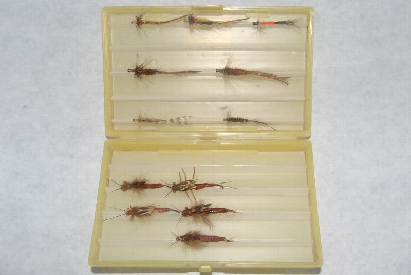 rare vintage Hardy neroda tortoise deep salmon fly fishing box 40 clips &  flies