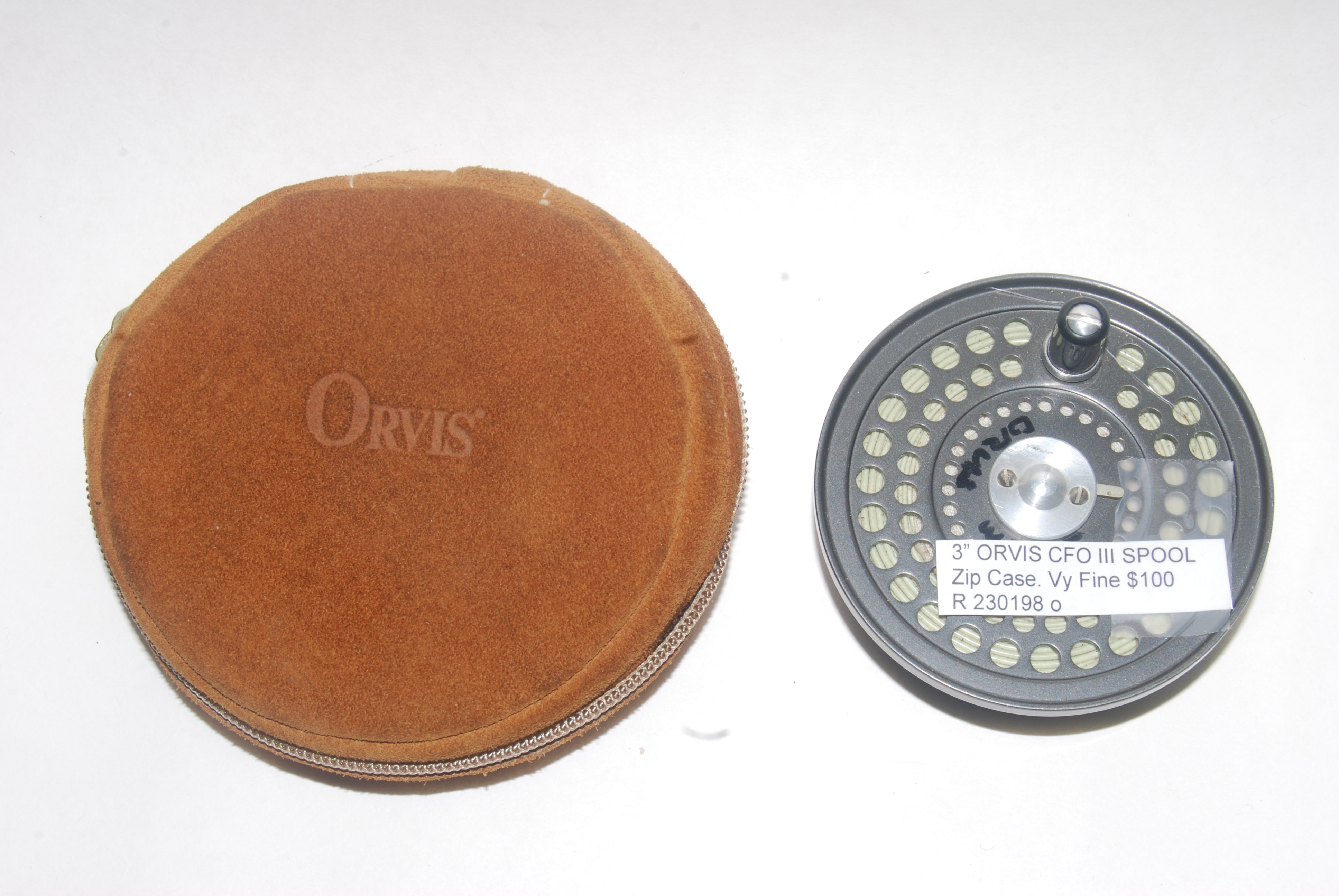 VINTAGE ORVIS BATTENKILL FLY REEL 7/8 DISC WITH ORVIS ZIPPED POUCH.